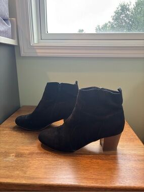 Women's Black Suede Ankle Boots with Stacked Heel